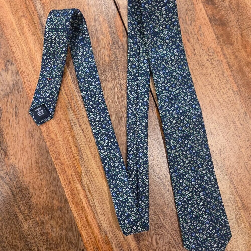 Tommy Hilfiger Silk Blend Green/Yellow Floral Tie (3")